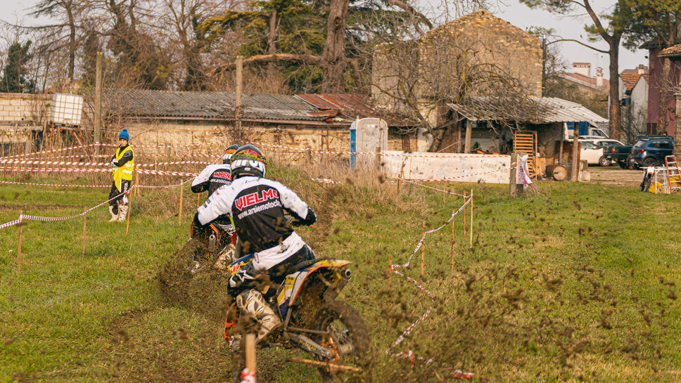 Motoraduno_sample_04.jpg