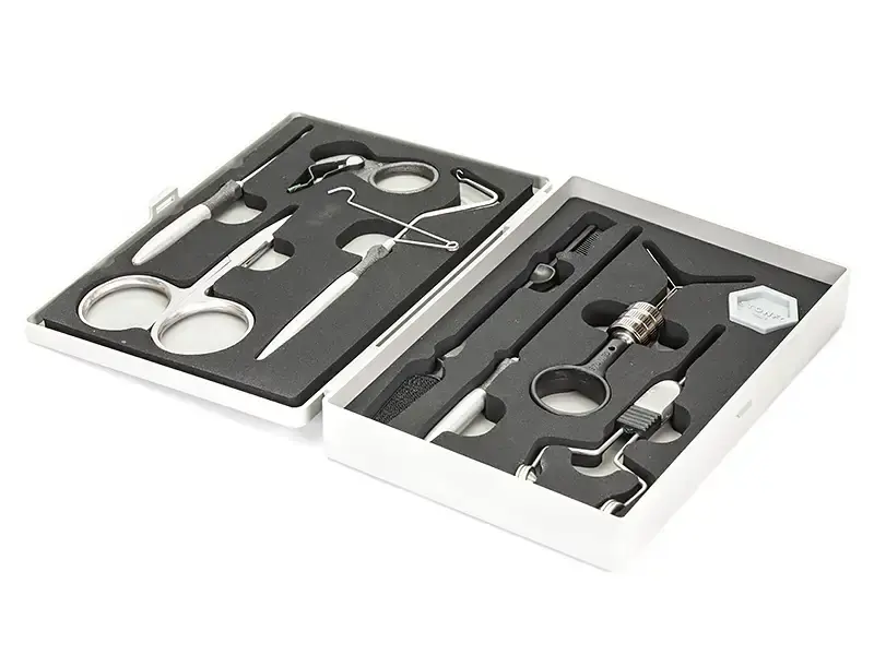 Travel Tool Set Stonfo ouvert avec outils rangés dans leurs emplacements