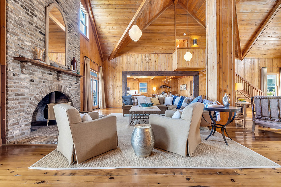Heart pine great room, Georgetown real estate photography