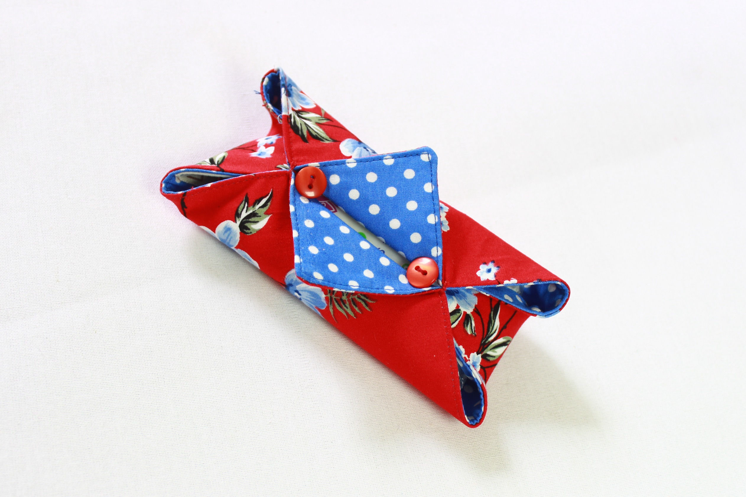 Pocket Tissue Dispenser