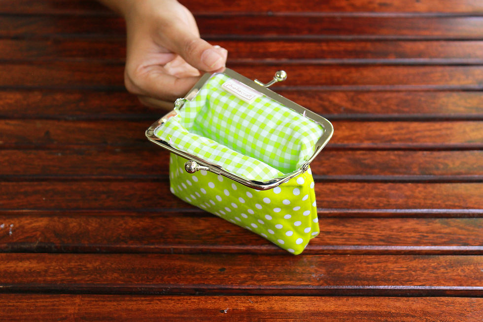 Thumbnail: 4" Kiss Lock Pouch