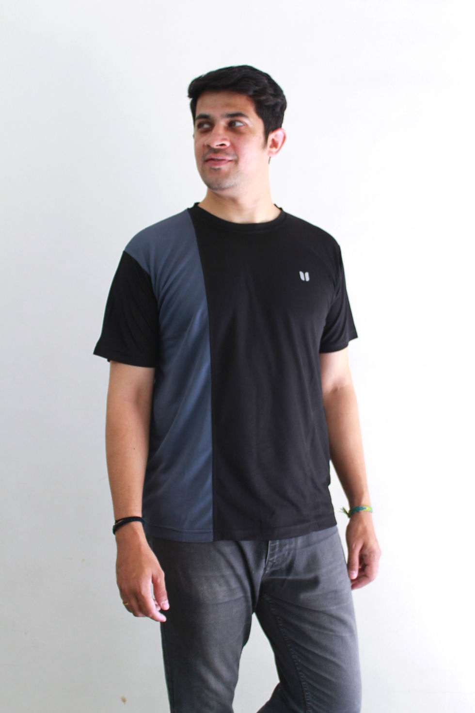 Thumbnail: Cool & Dry Split Round Neck T-Shirt