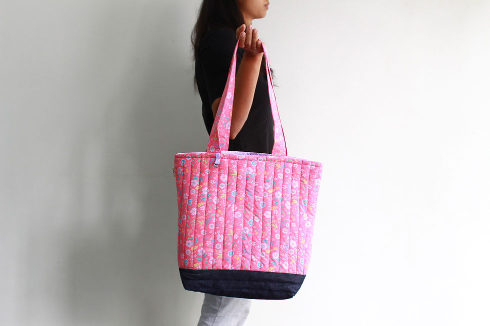 Thumbnail: Flora Quilted Jhola