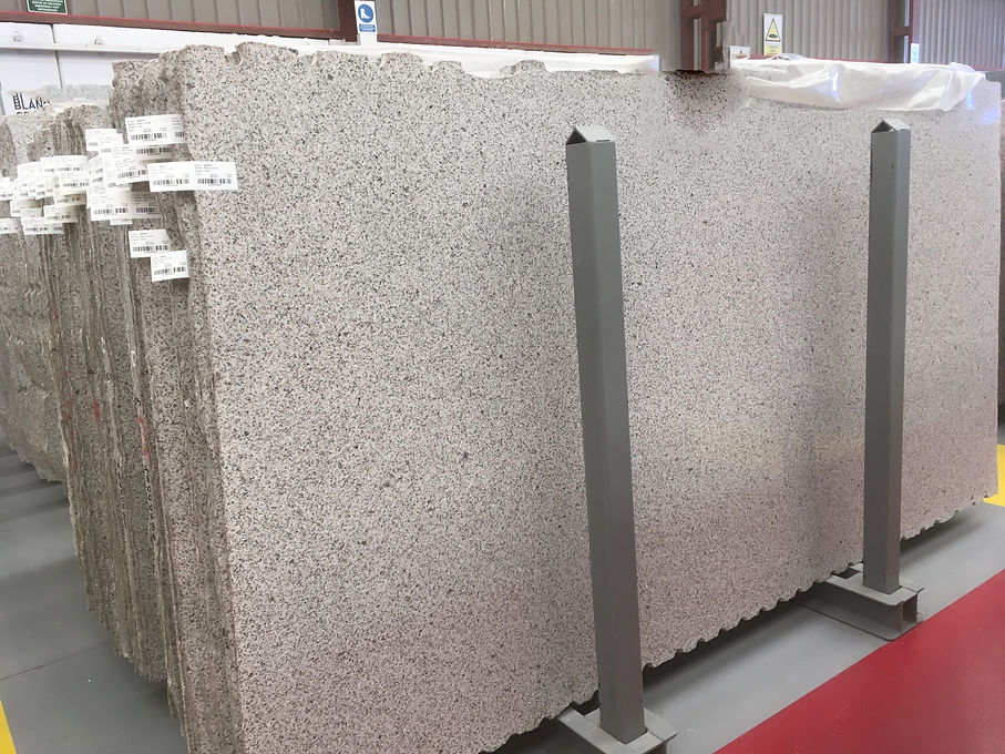 Blanco-Cristal-Slab.jpg