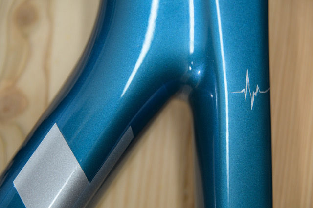 Carbon Reparatur, Carbon Reparatur Schweiz, Carbon rahmen Reparatur, Carbon schaden am Fahrrad, Carbon rahmen gebrochen, Velorahmen reparieren, Velo Reparatur Bern, Carbon rahmen Lackieren Schweiz, Velo lackieren, Velo lackieren Schweiz, Velo lackieren Bern, Fahrradrahmen Reparatur, Fahrradrahmen Lackierung, Bikerecovery