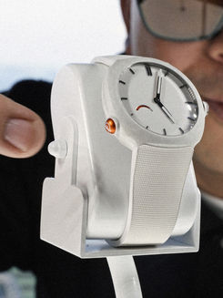 H. MOSER & CIE STREAMLINER PUMP