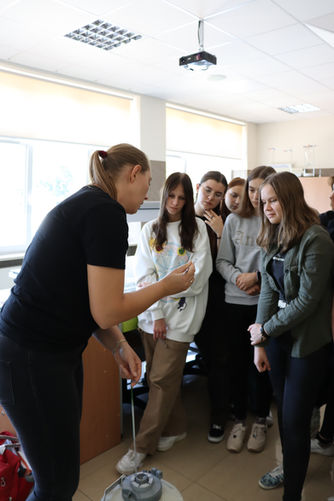 Nauka inseminacji w klasie 2LTP