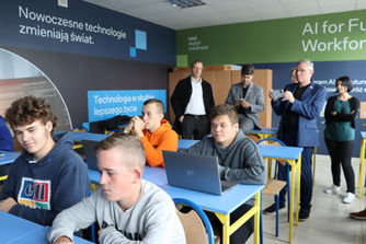 Delegacja zagraniczna na lekcji: "Czujnik plonu, kontra sztuczna inteligencja"