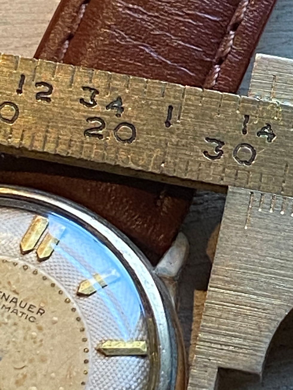 Thumbnail: 1950’s Longines Wittnaur Bumper Automatic Gents Dress Watch