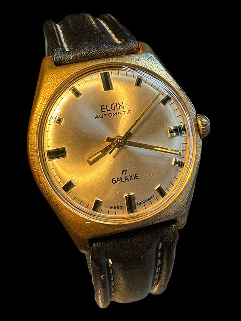 1970 s Elgin Galaxie Gents Automatic Dress Watch vintagewatchroom