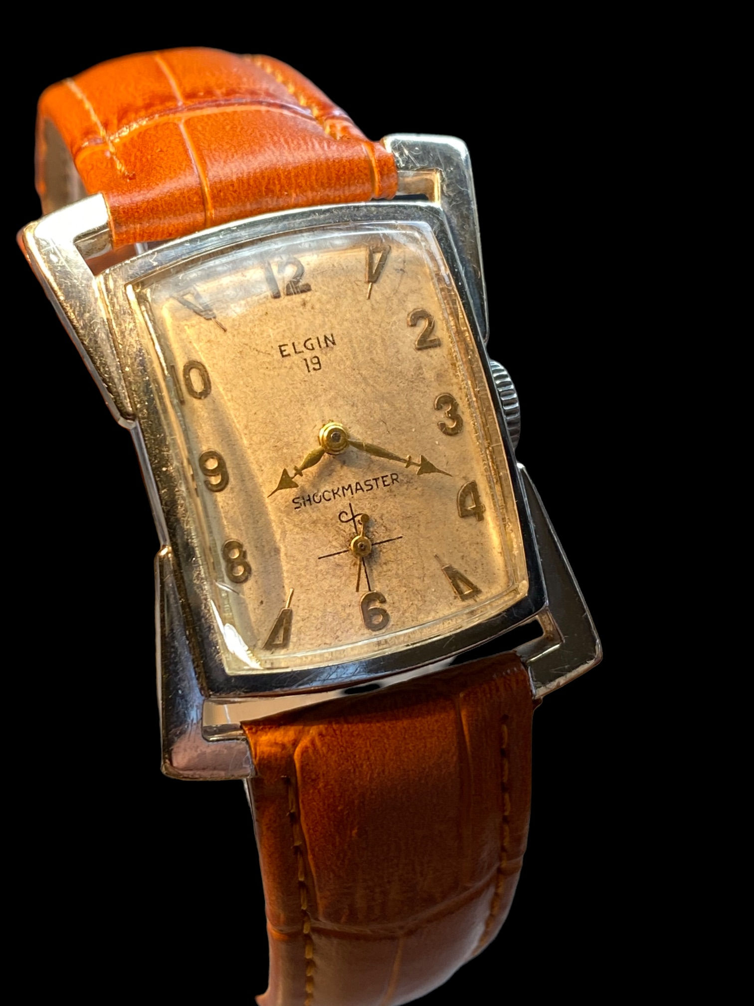 1958 Elgin 19 Belvedere Asymetrical Gents Dress Watch