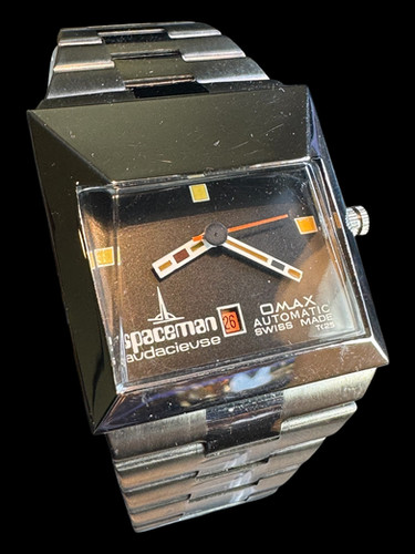 1974 Spaceman Audacieuse White dial original wristwatch designed by Andre Le Marquand main image 0