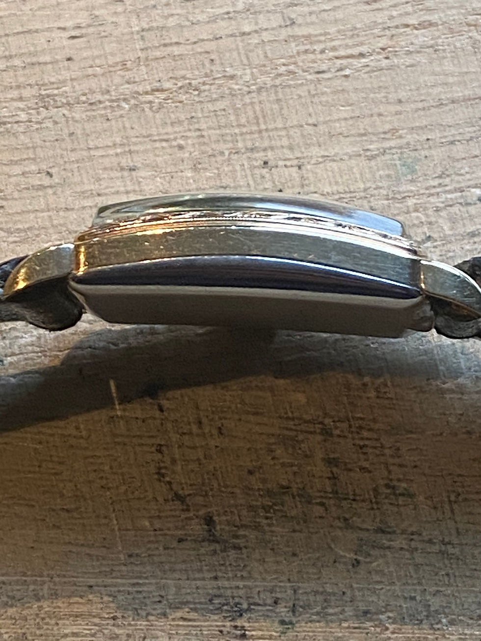 Thumbnail: 1940’s Bulova Gents Dress Watch
