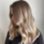 Langes Haar mit Blond Technik