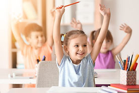 eleves-primaire-banc-ecole-700x467.jpeg