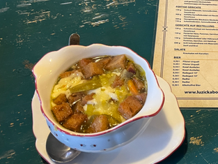 Knoblauchsuppe in der Lausitzer Baude in Tschechien
