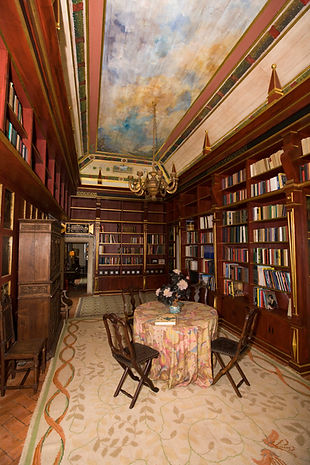 Bacalhoa - 18 Library.jpg