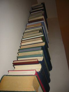 5.Books up.tif