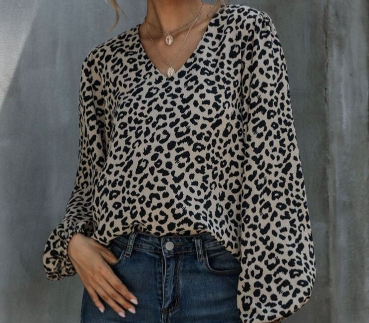 Thumbnail: Tan Leaperd print blouse