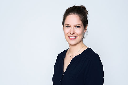 Portrait Eveline weiss.jpg