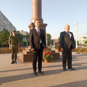 У стелы воинской славы - торжественный митинг 2 сентября 2025 года