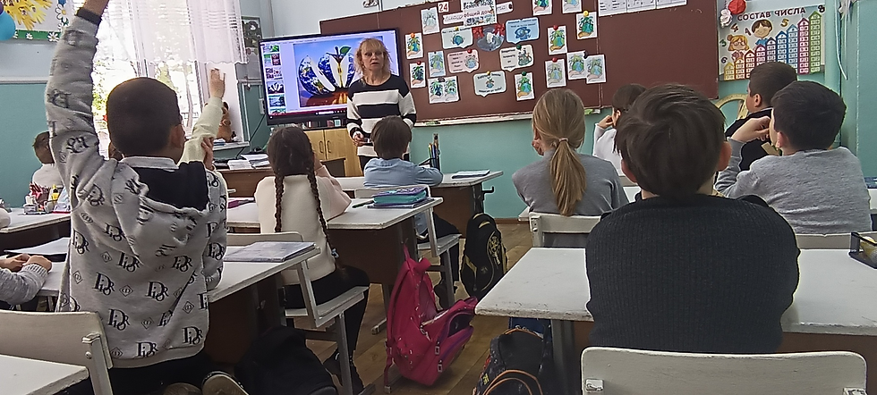 Учащиеся 2А класса и классный руководитель Мисяновская А.К.