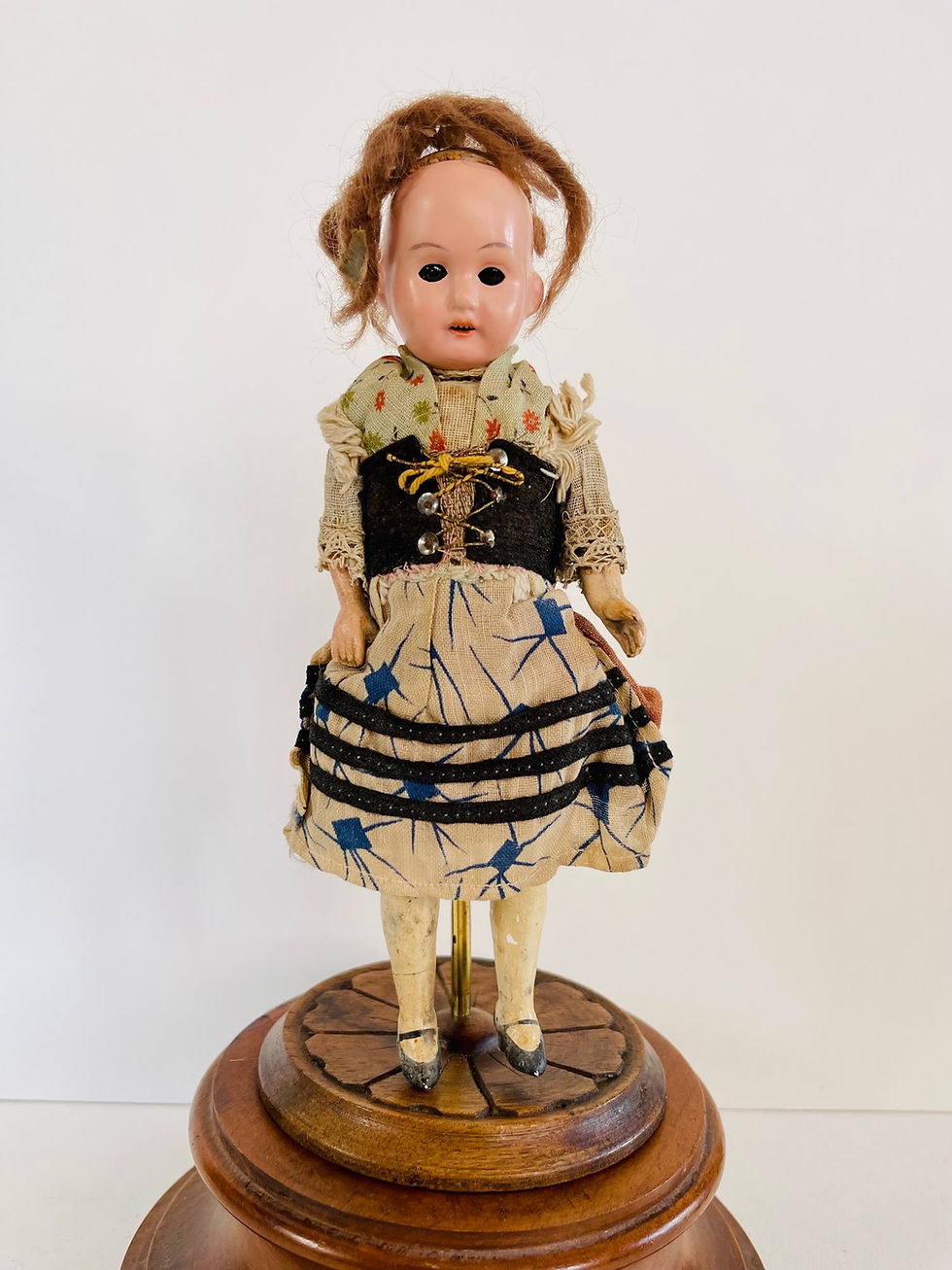Miniature : POUPÉE EN BOIS