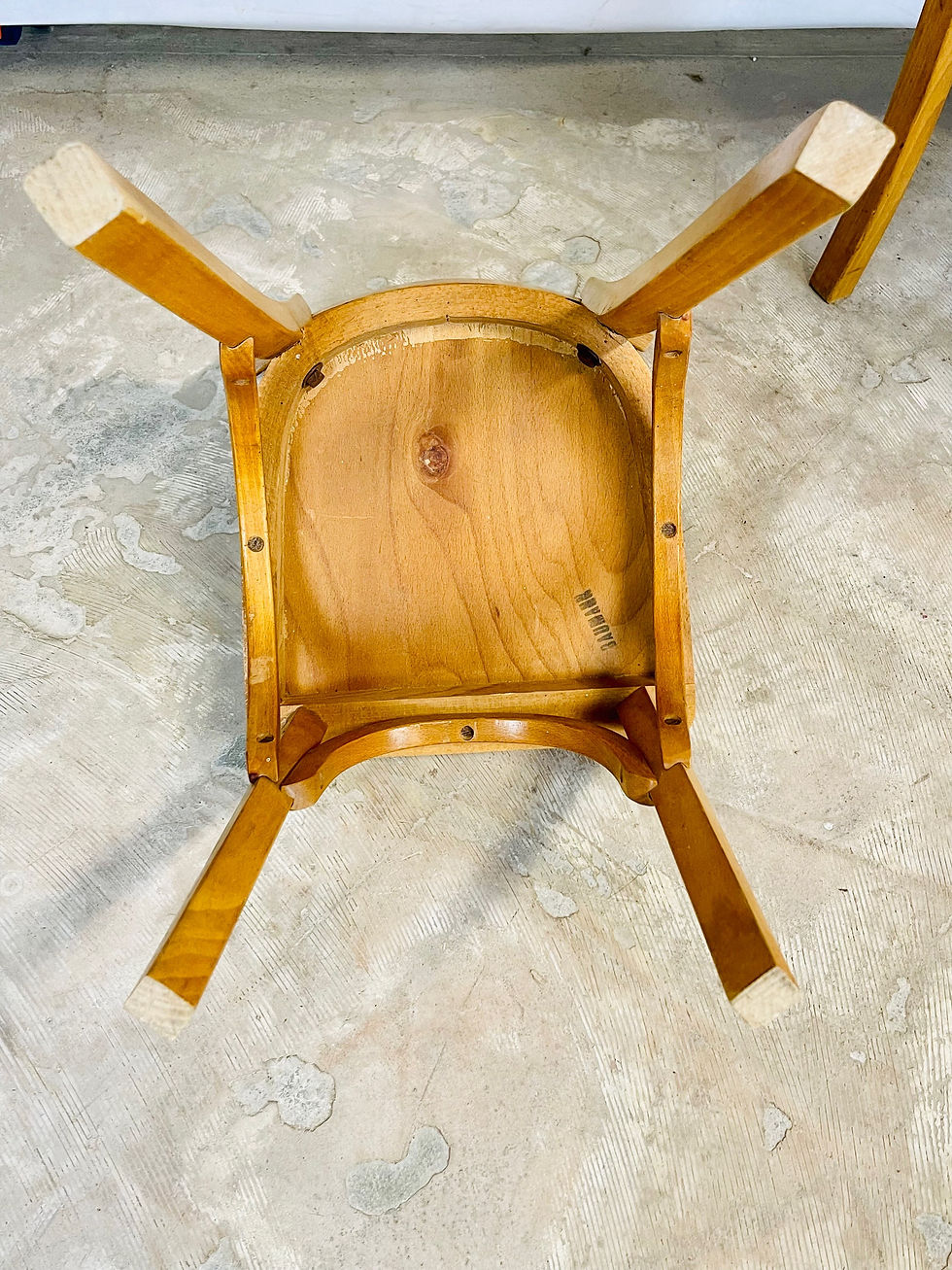 Miniature : BUREAU D’ENFANT ET SA CHAISE BAUMANN 