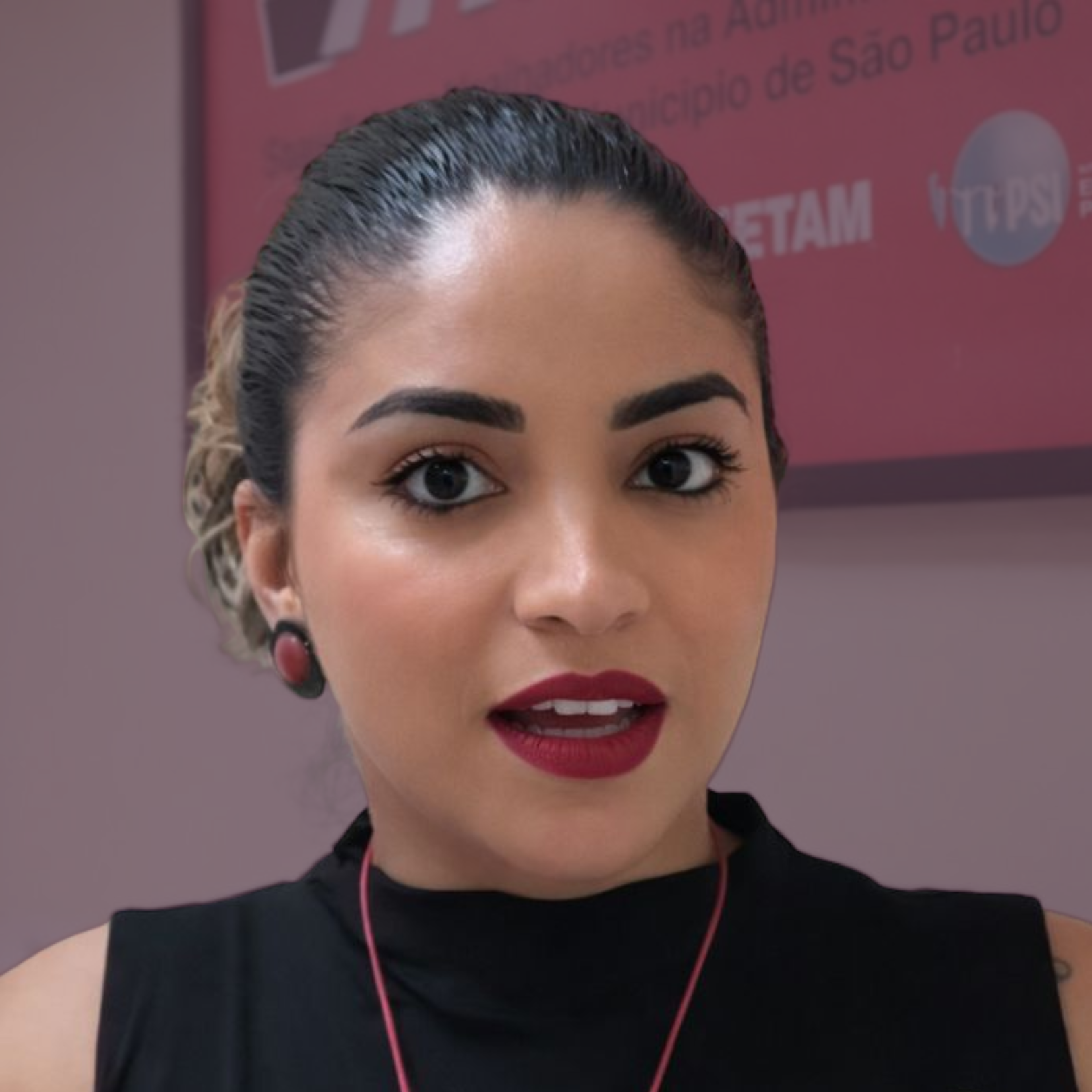 Aline Barbosa Xavier.png