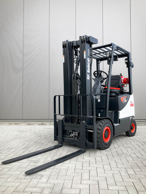 Neugerät BOBCAT MHE G15S-9 Treibgas Stapler Forklift Material Handling