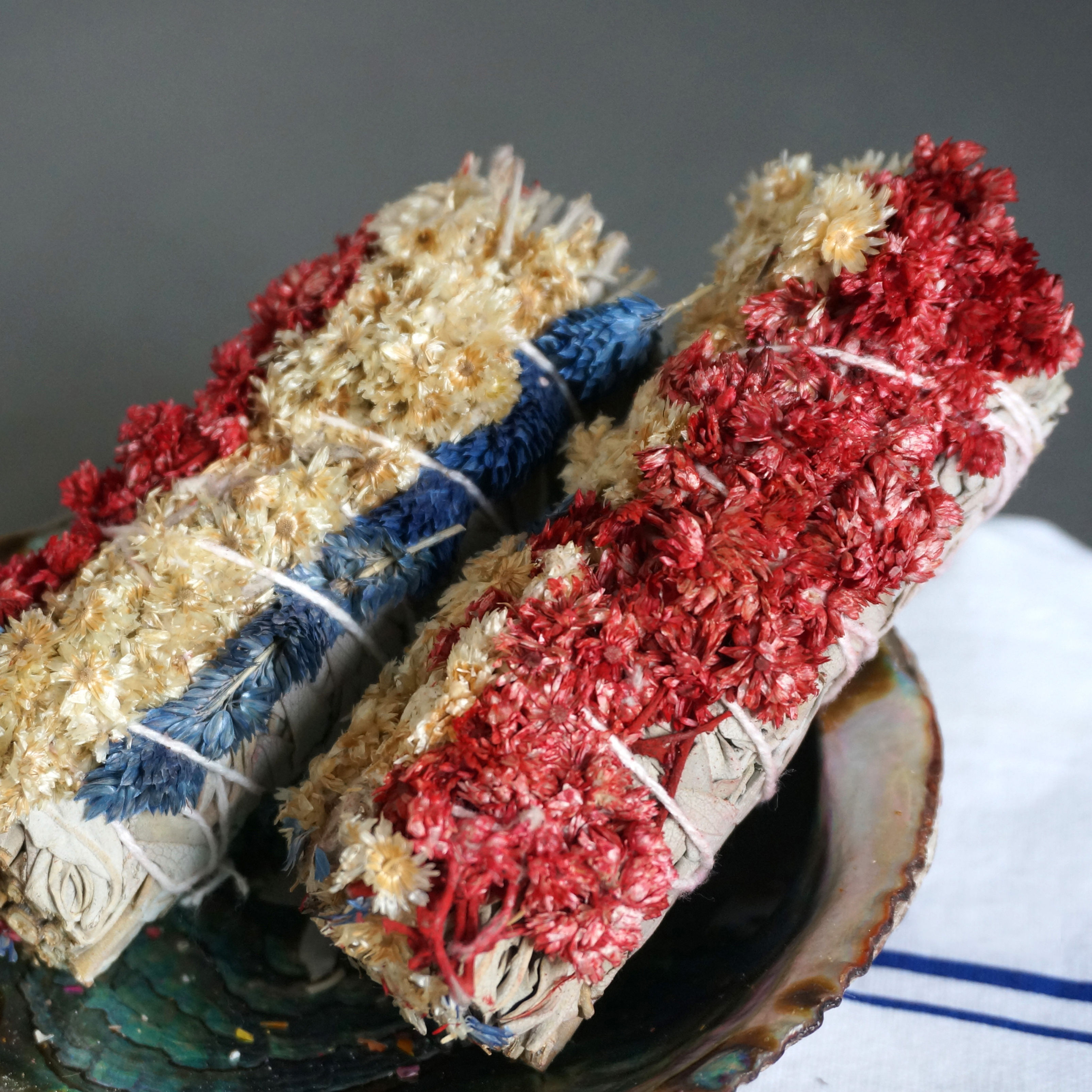 diseno Living 加洲三花配白鼠尾草煙薰棒 4" 真空包裝 (美國加州自家農場直送)