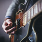 Suonare la chitarra