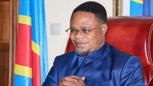 Le ministre Eberande Kolongele est à Paris pour  des soins médicaux. 