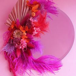 Atelier pour apprendre à faire un miroir avec des fleurs séchées_Célestine morel_ Boutique_345 rue des Pyrénées 75020 Paris