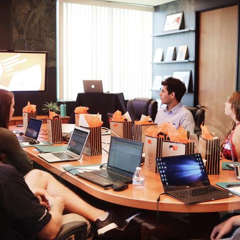 Executive Team Alignment: Is Your Leadership Team a Cohesive Force or a Collection of Silos?
