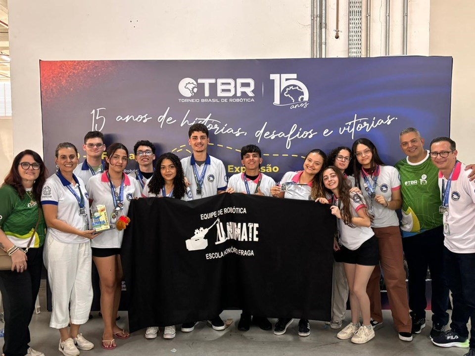 Equipe de Robótica de Escola de Colatina conquista título nacional no Torneio Brasil de Robótica
