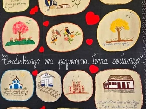 Bordadeiras do norte de Minas Gerais contam histórias por meio de artesanato