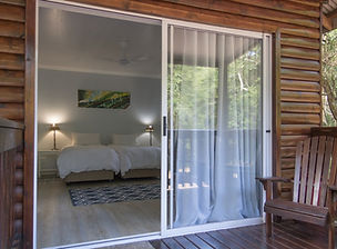 Mseni-Accommodation-ForestViewCottage-Ex
