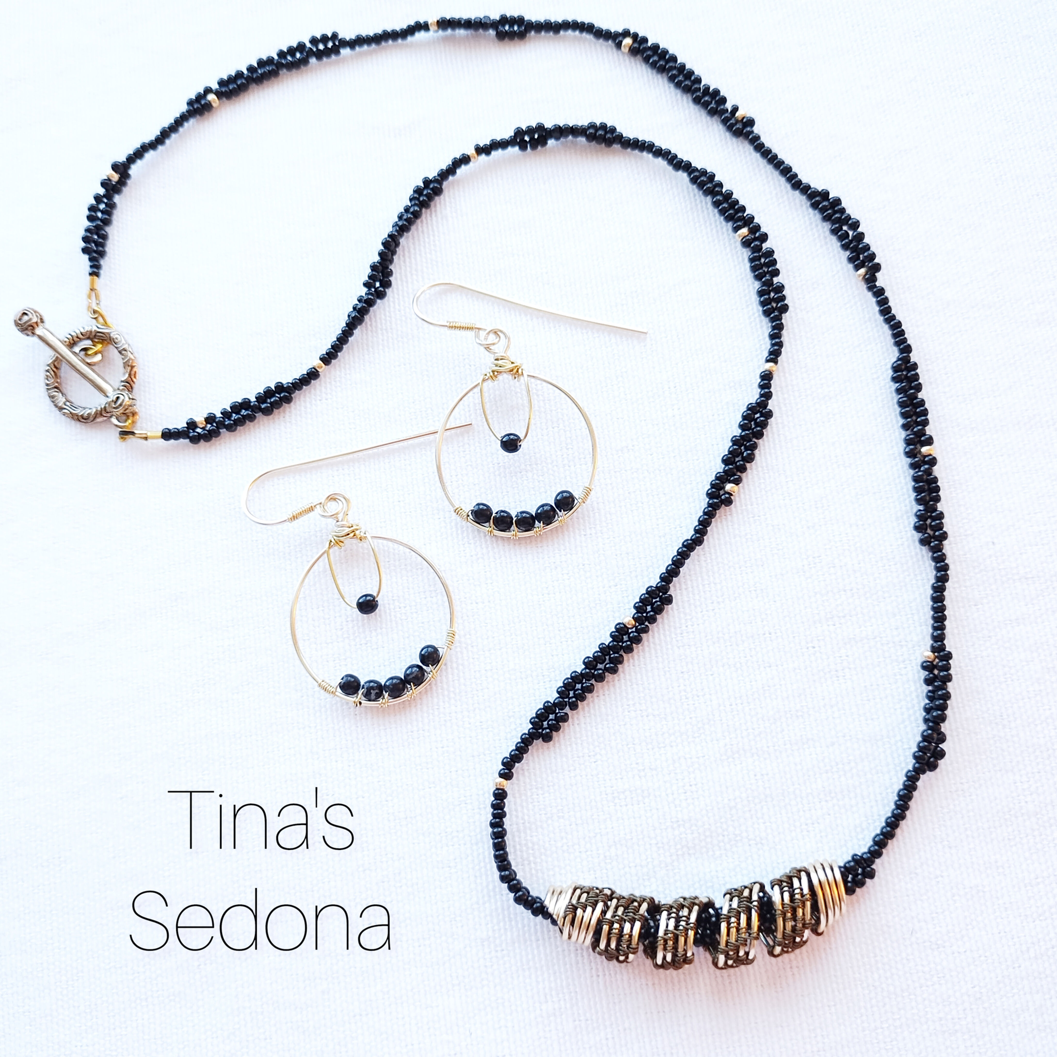 Black Glass and Gold Necklace Set With Hoop Earrings 22-1/2 in