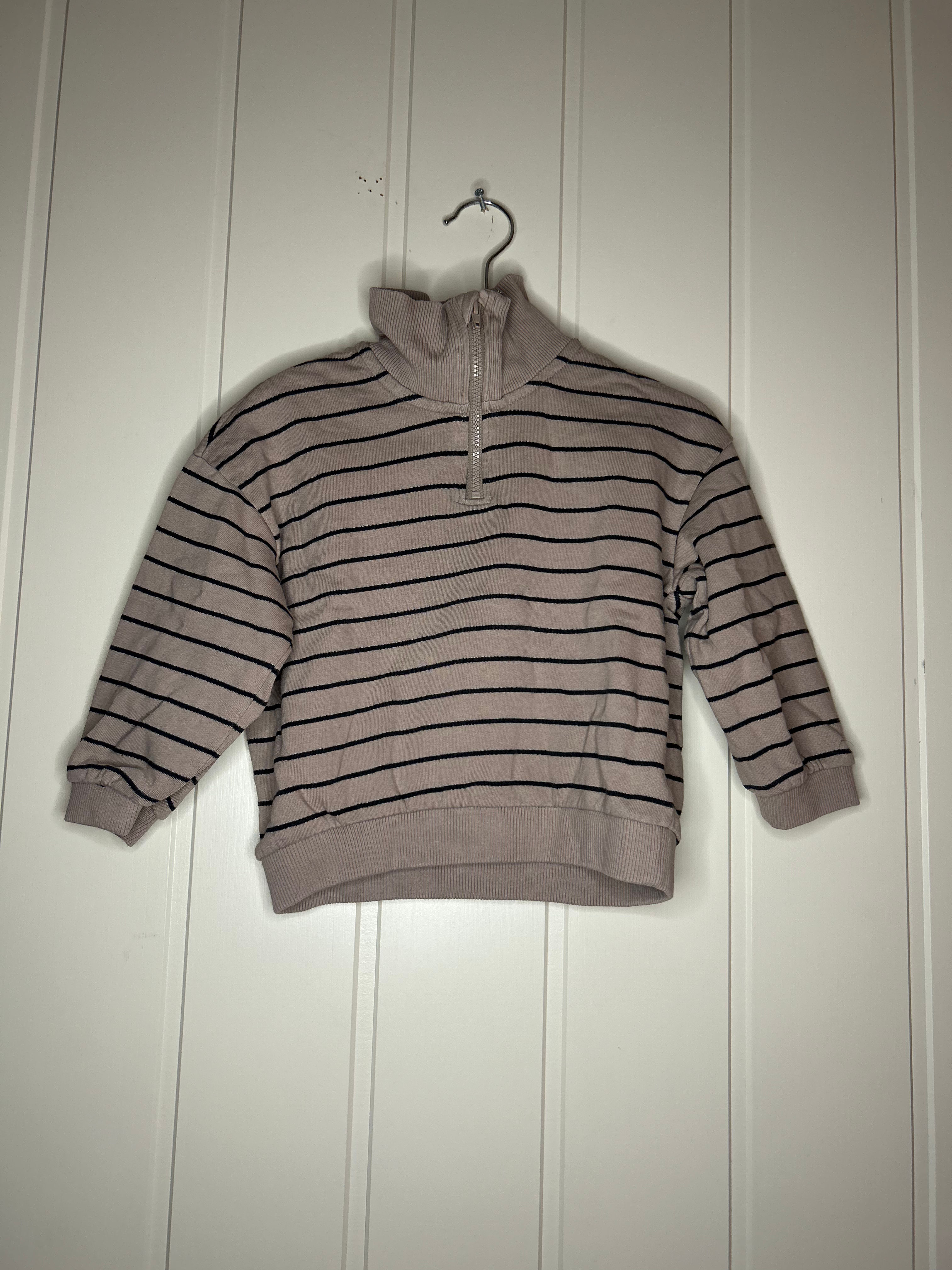 College genser fra H&M Str. 98