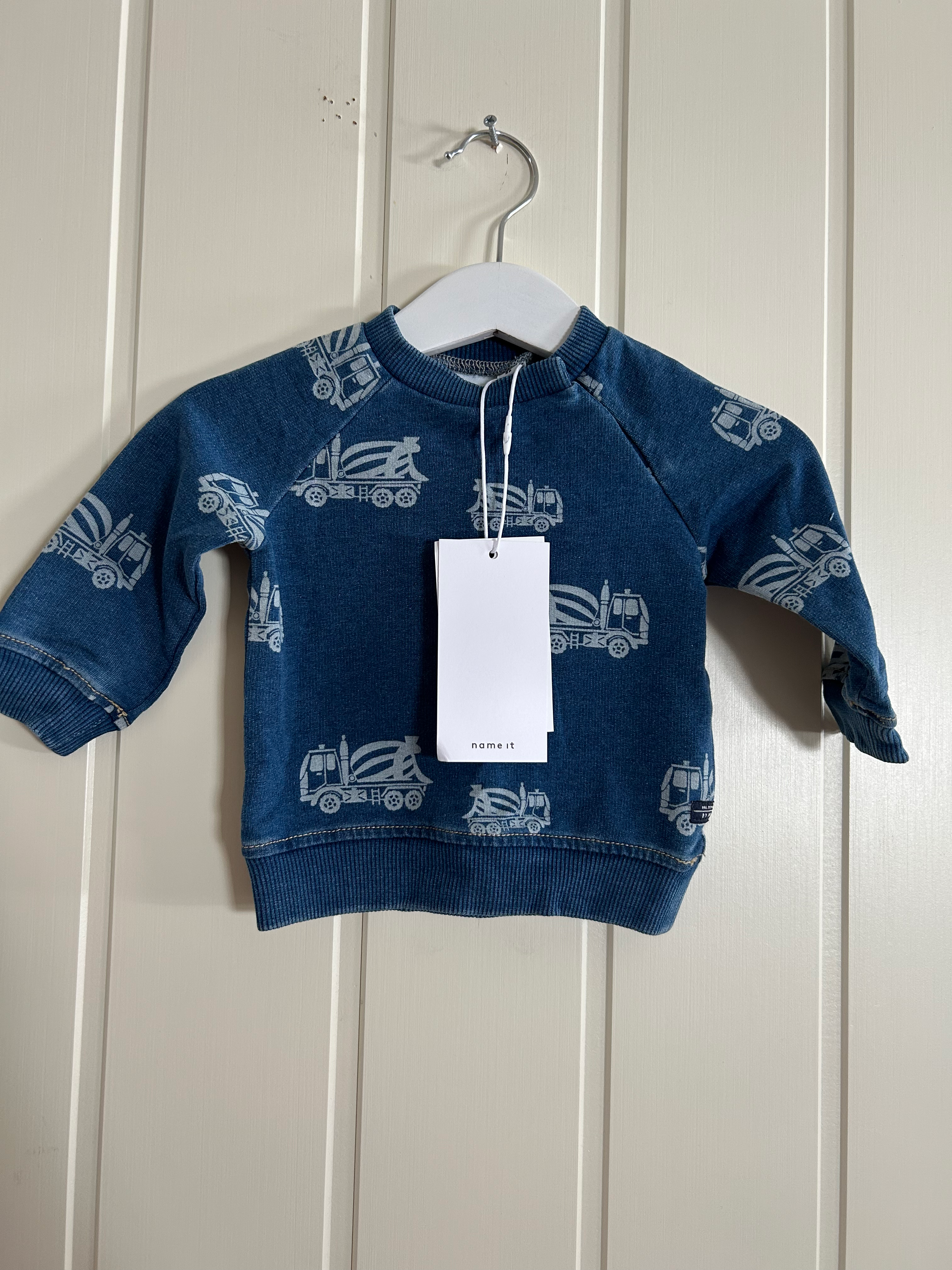 College genser fra Name It Str. 56