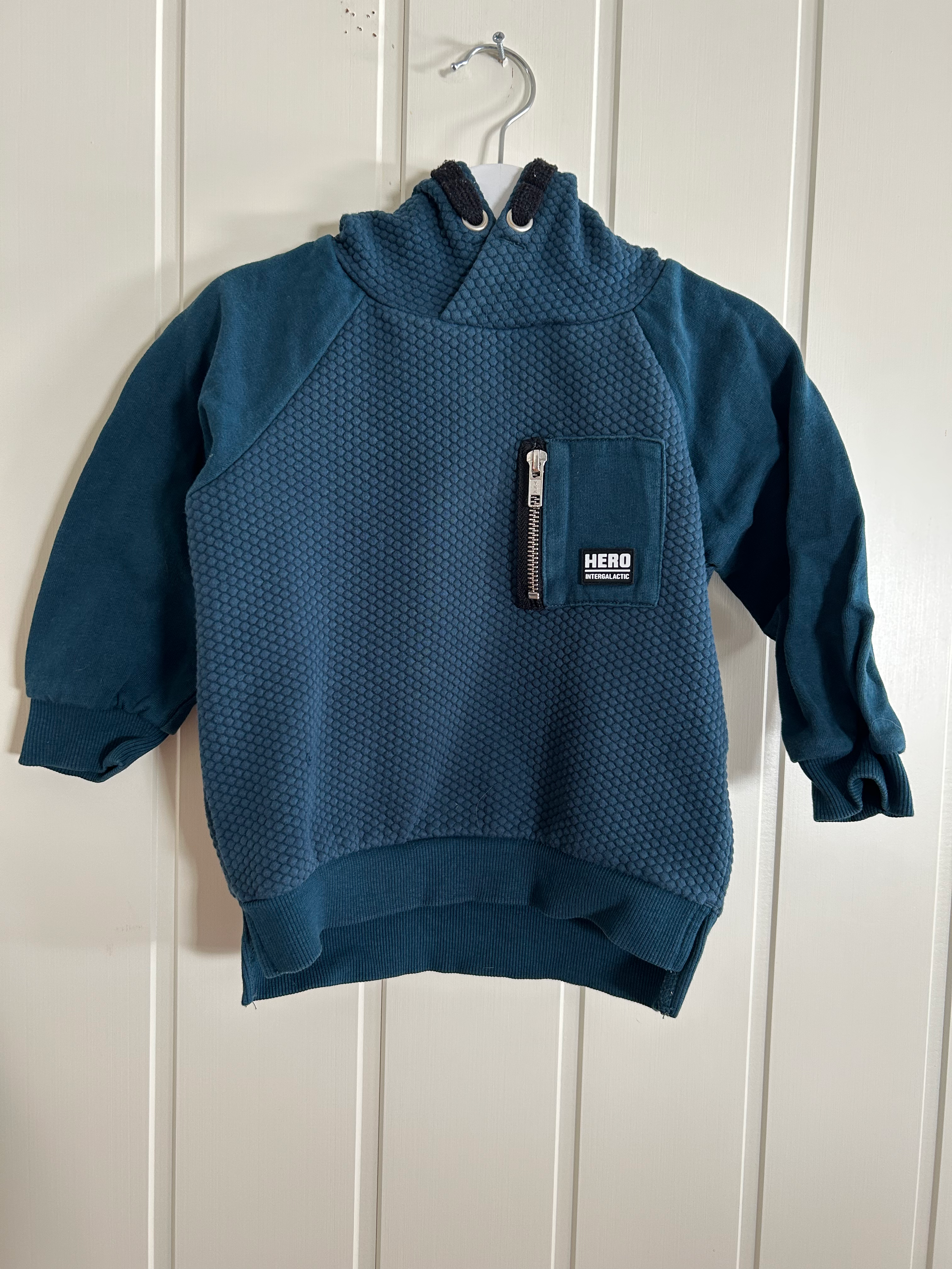 Hettegenser fra KappAhl Str. 86/92