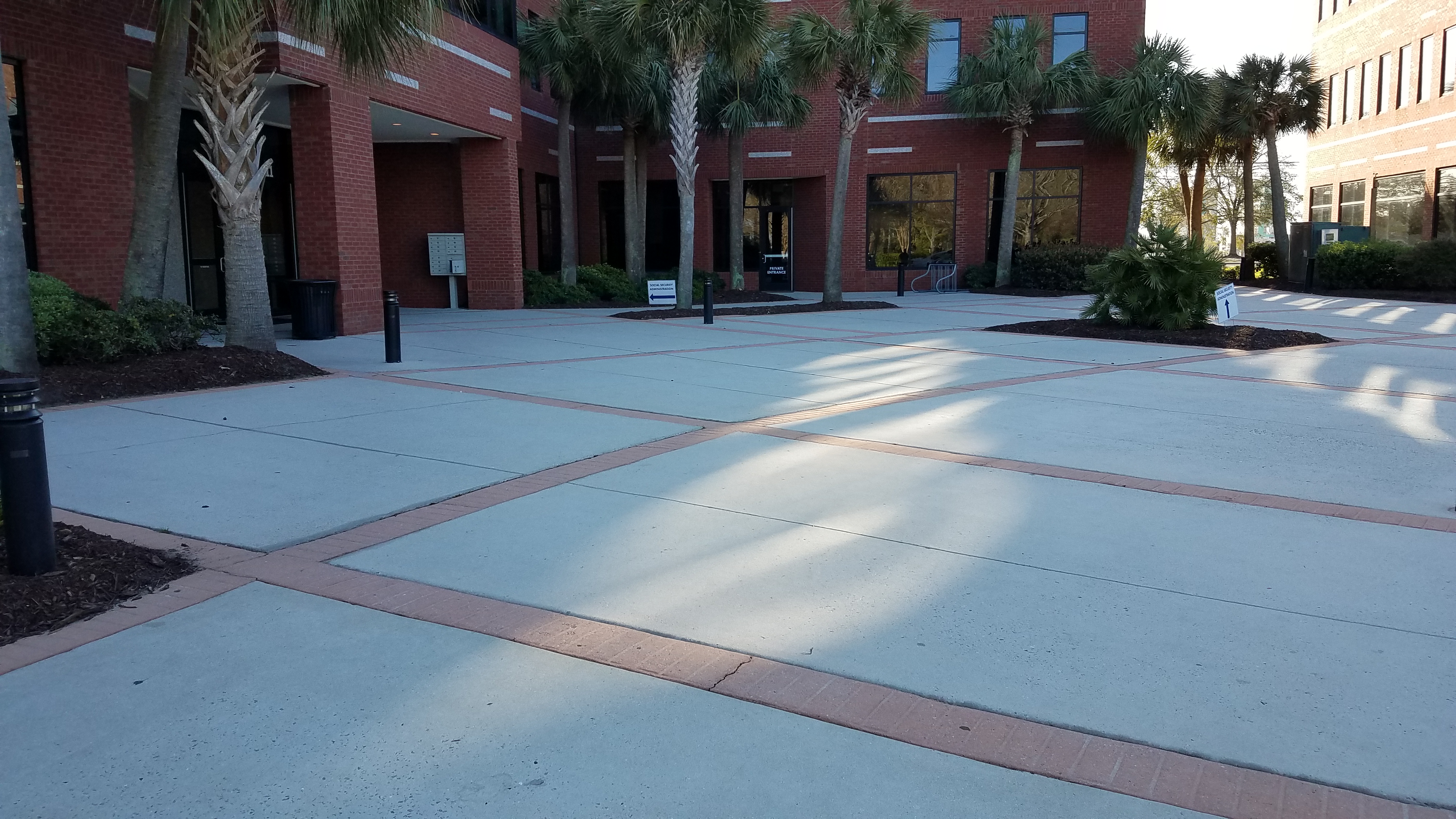 Commercial Pressure Washing