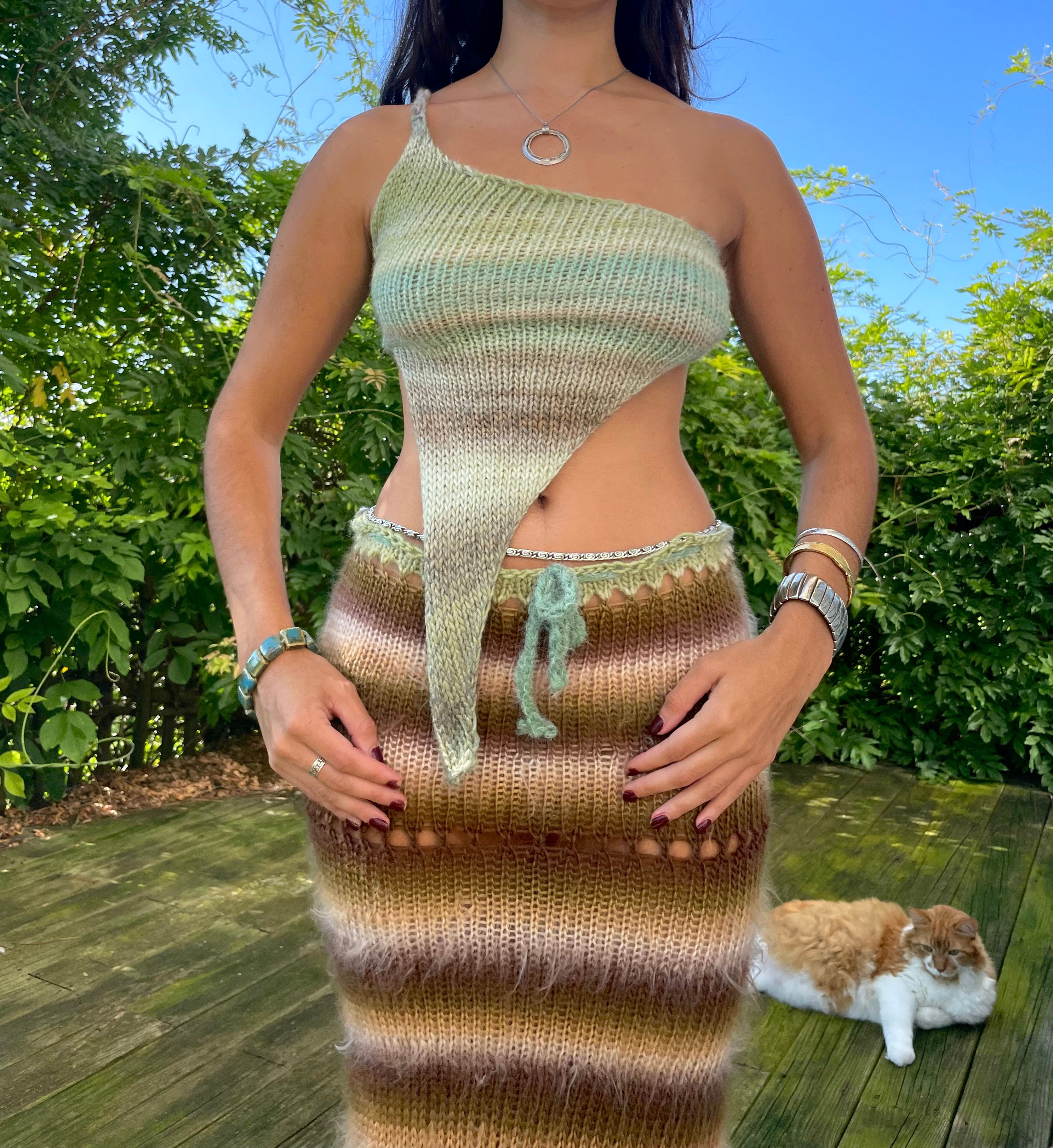 Minnie asymmetrical top