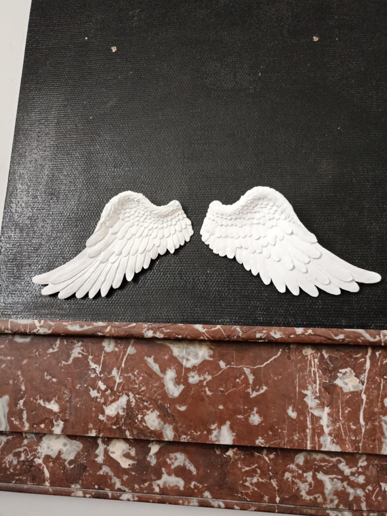 Lot de 2 grandes Ailes ange décoratives .Ornement mural. Plâtre 40cm.Art