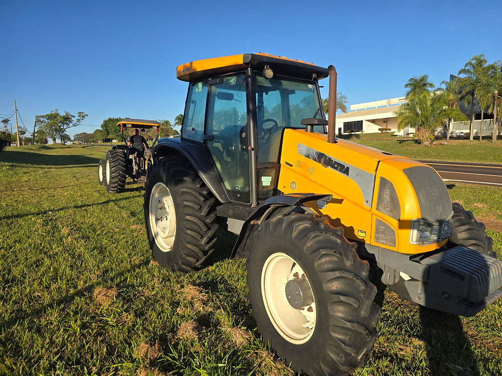 Miniatura: Trator Valtra BM 100, ano 2016, 6.700 horas, impecável