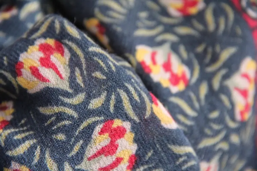 Miniature : Foulard carré en laine Marine