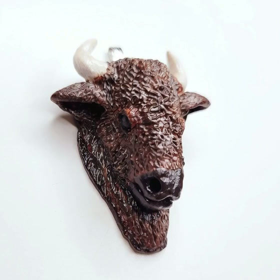Miniature : 🦬 Pendentif Tête de Bison – Sagesse Ancestrale et Abondance Spirituelle 🌾