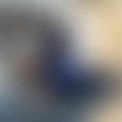 ストレッチをする女性