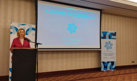 BRATISLAVA - Ambasciatrice italiana in Slovacchia, Catherine Flumiani ha partecipato all’Assemblea Generale della Camera di Commercio Italo-Slovacca che si è svolta venerdì scorso, 16 settembre, a Bratislava.